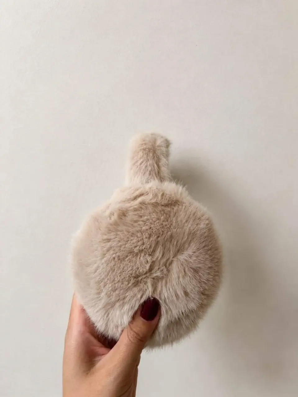 Amiek Fluffy oorwarmers beige zacht