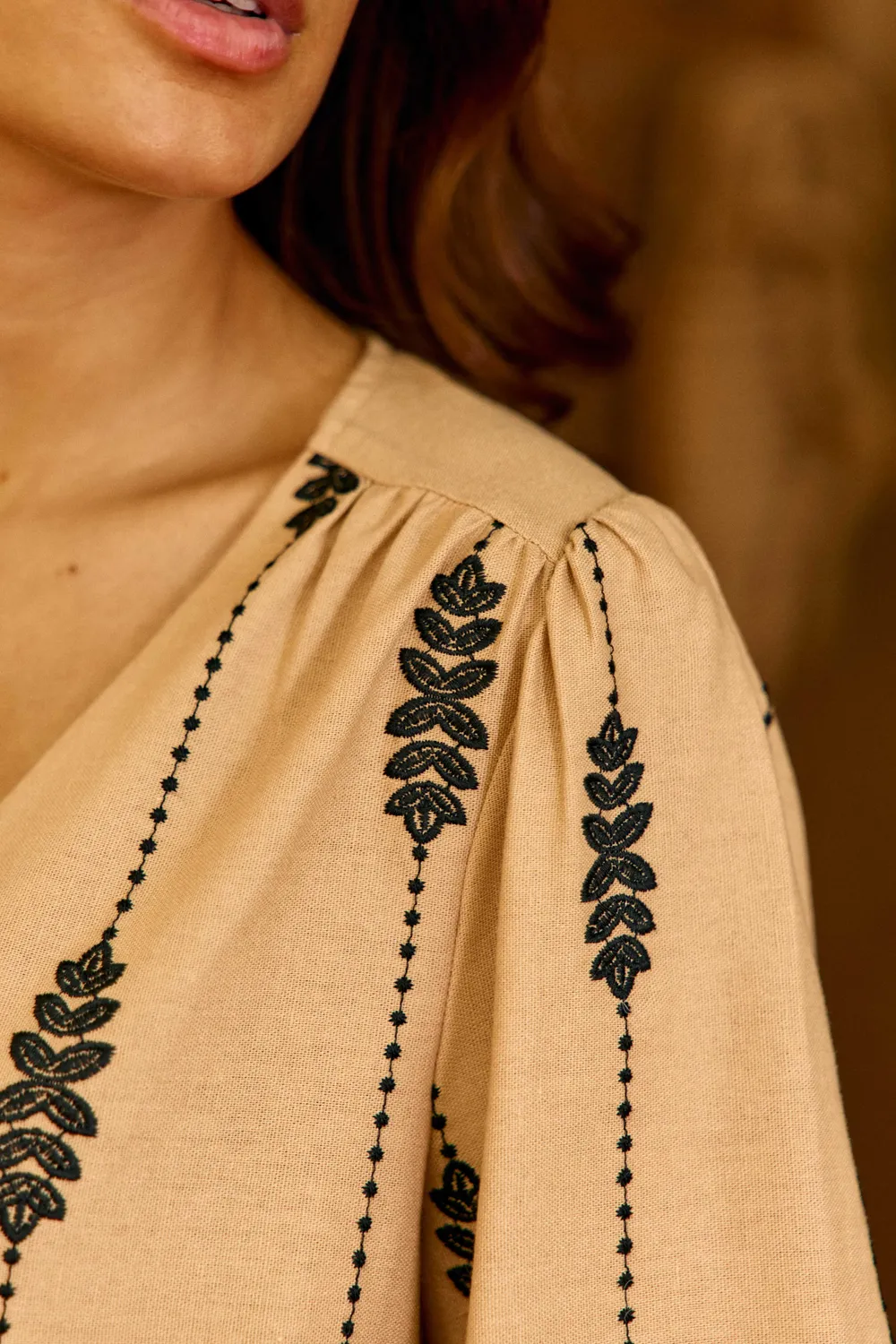 La Petite Etoile Blaika blouse bruin borduursel