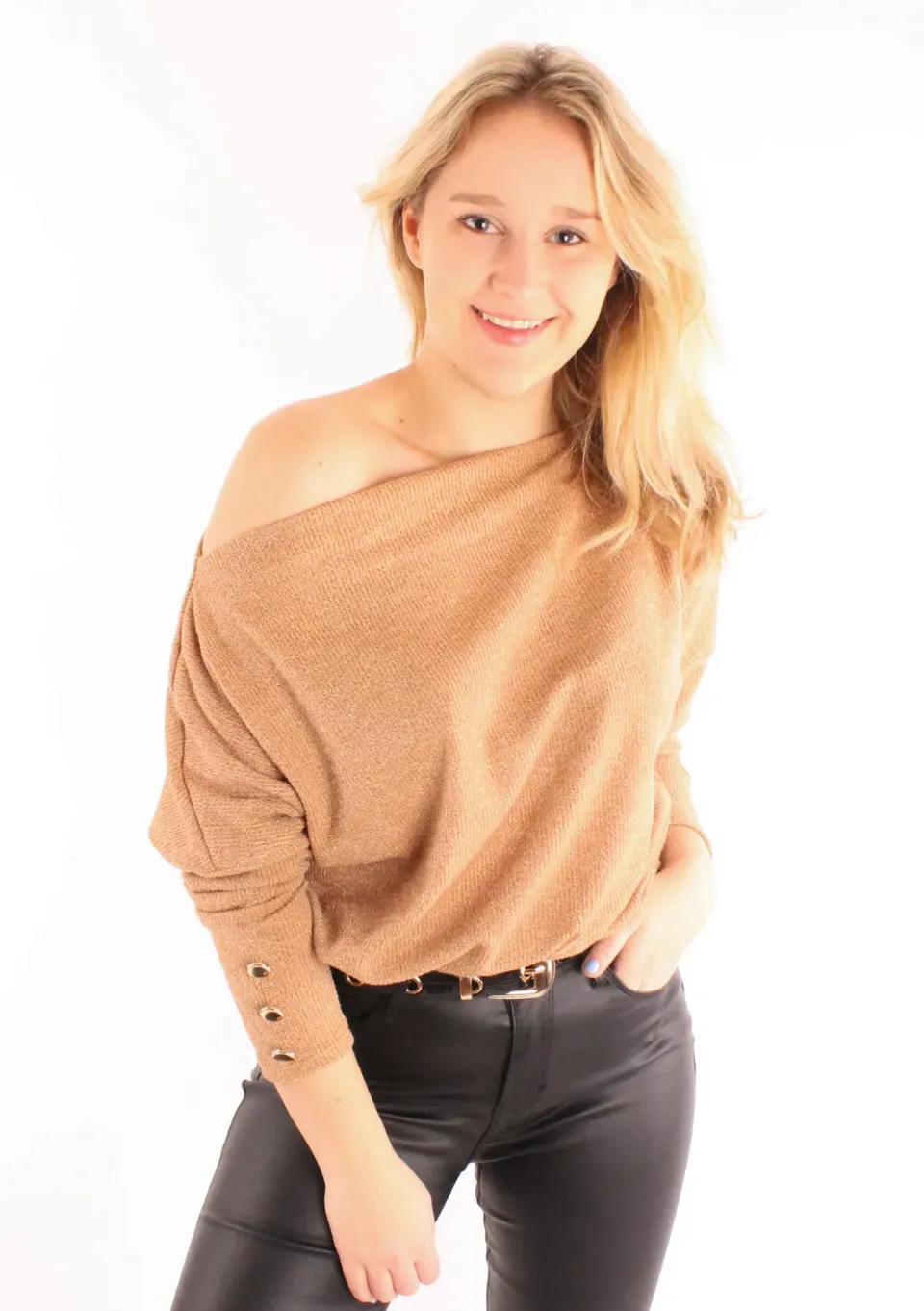 Lovedrunky Off-Shoulder trui camel zachte brei