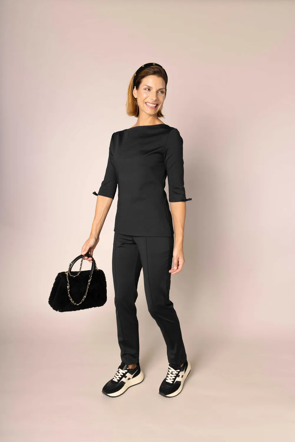 Laboutiek Colette Top zwart boothals driekwart mouw