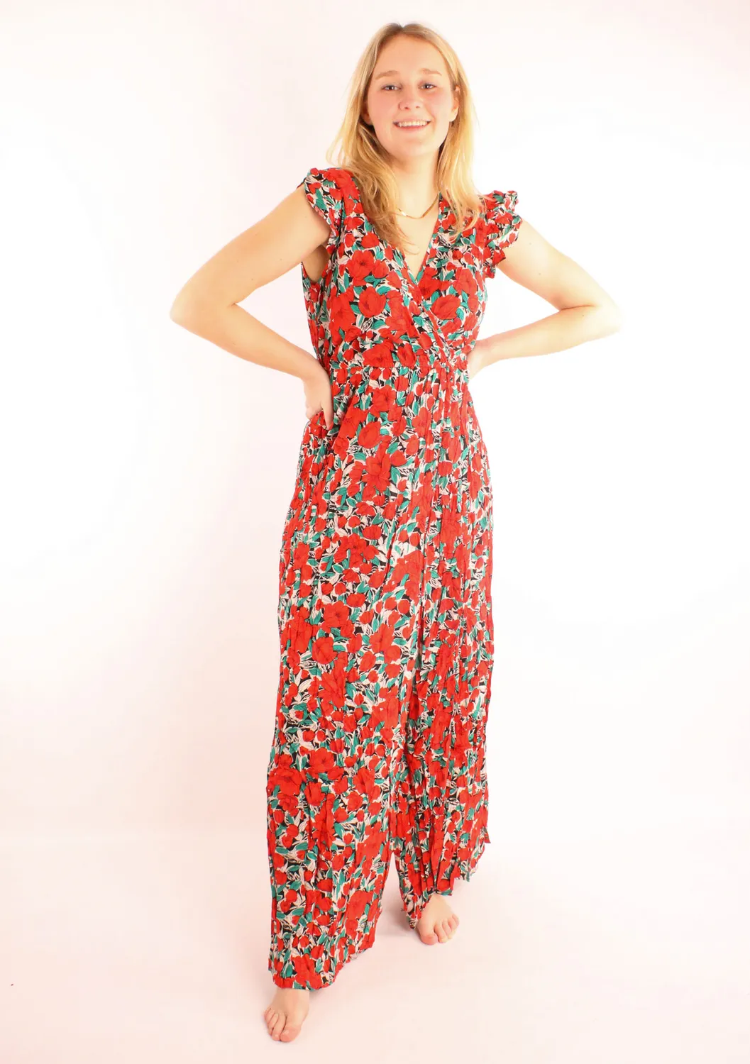 LOVEDRUNKY Bloemen maxi jurk rood V-hals split ceintuur