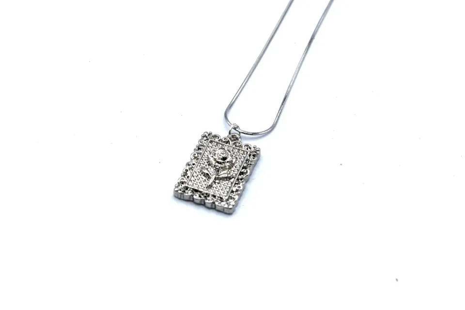 LOVEDRUNKY Roos ketting zilver vintage 46 cm