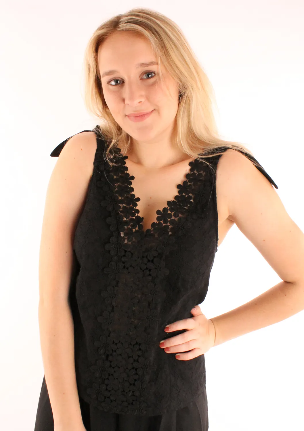 LOVEDRUNKY Embroidery Top Zwart met borduursel