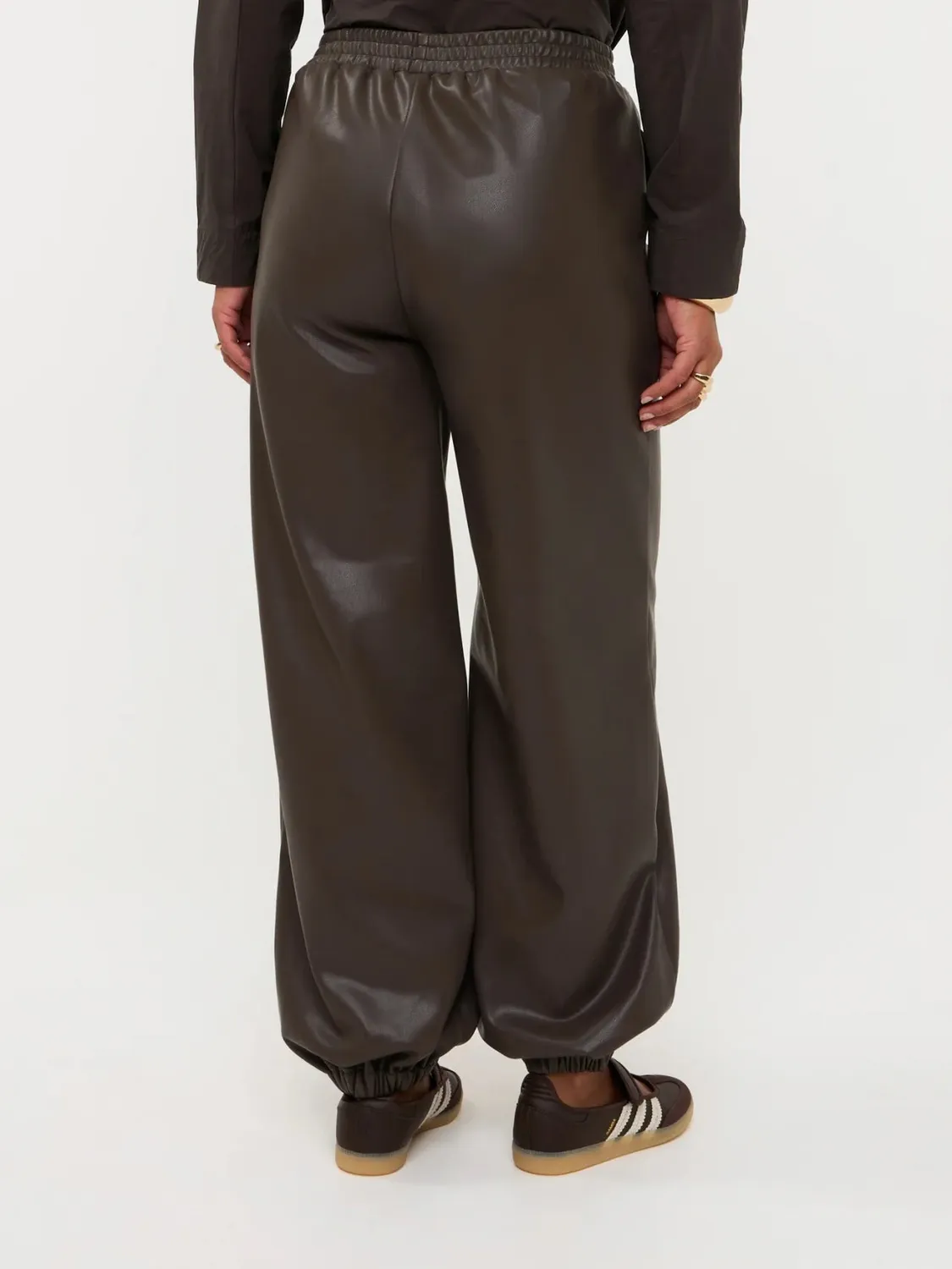 Amiek Harlow Pants faux leather bruin