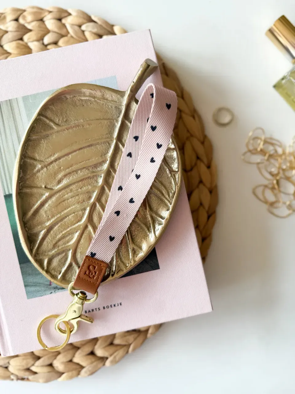 Amiek Keycord Hartjes sleutelhanger beige 22 cm
