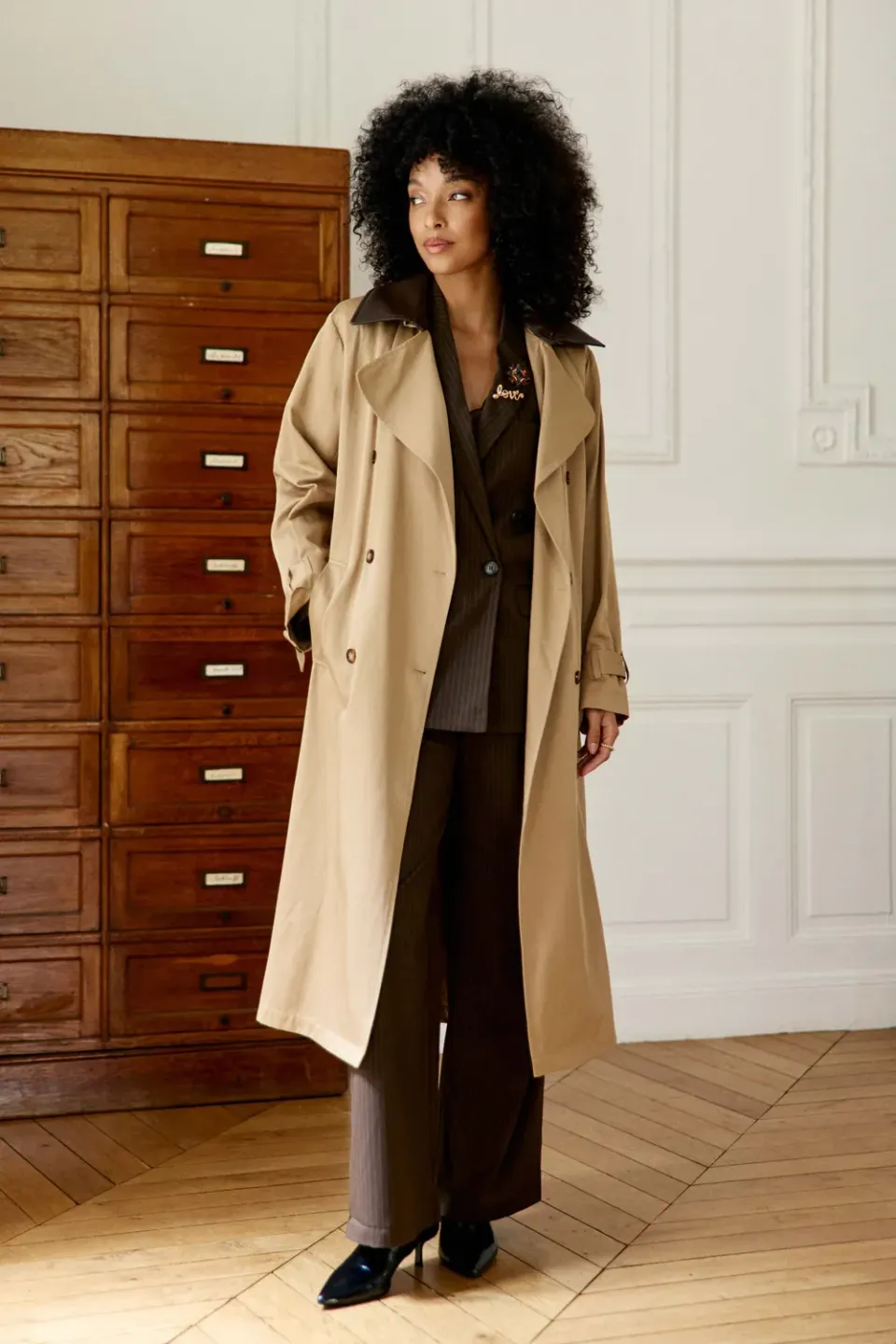 La Petite Etoile Faragi trenchcoat camel midi ceintuur