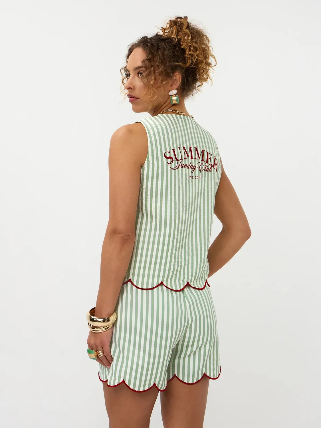 Amiek Ember gilet sage green rechte pasvorm