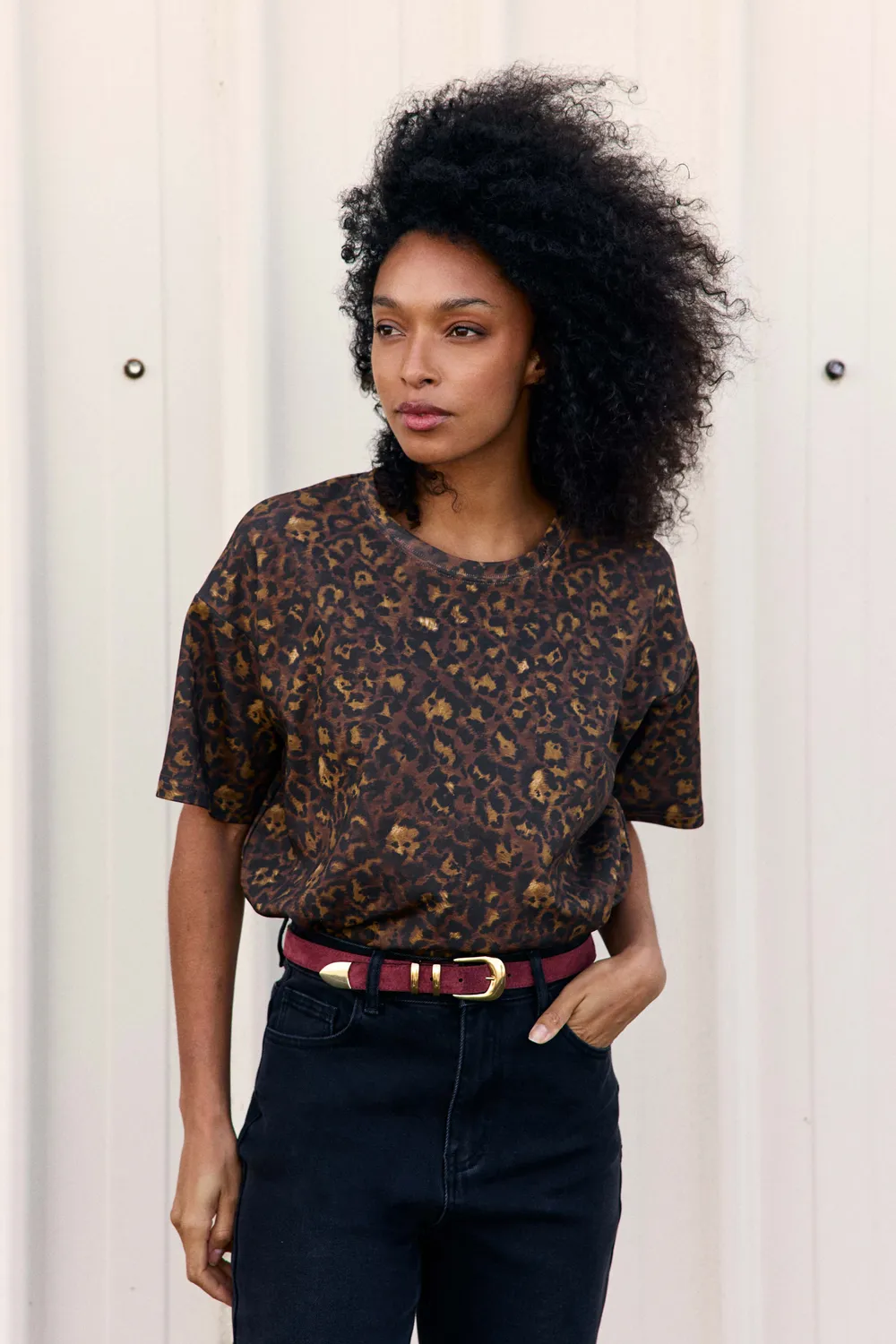 La Petite Etoile Anais riem suède bordeaux goud