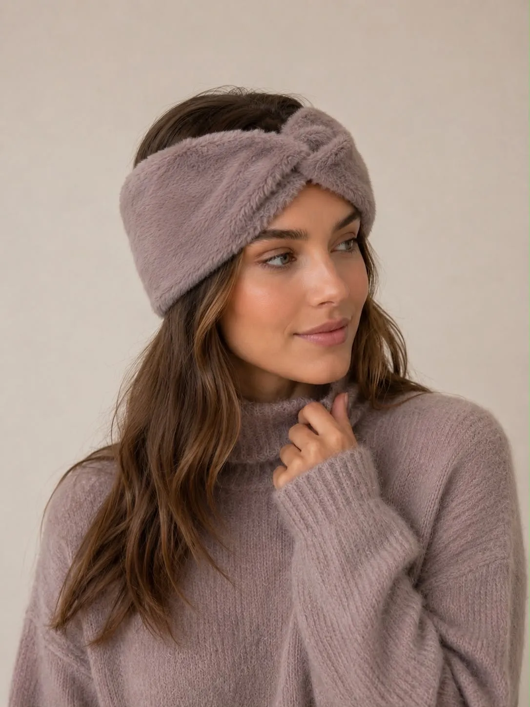 Amiek Fluffy Twist Headband taupe dames