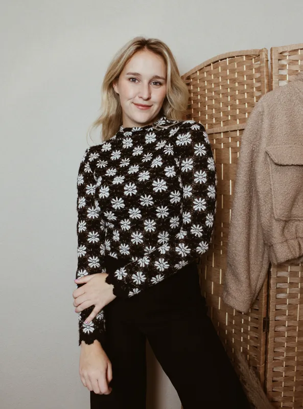 LOVEDRUNKY Soft Bloemen top zwart opstaande kraag