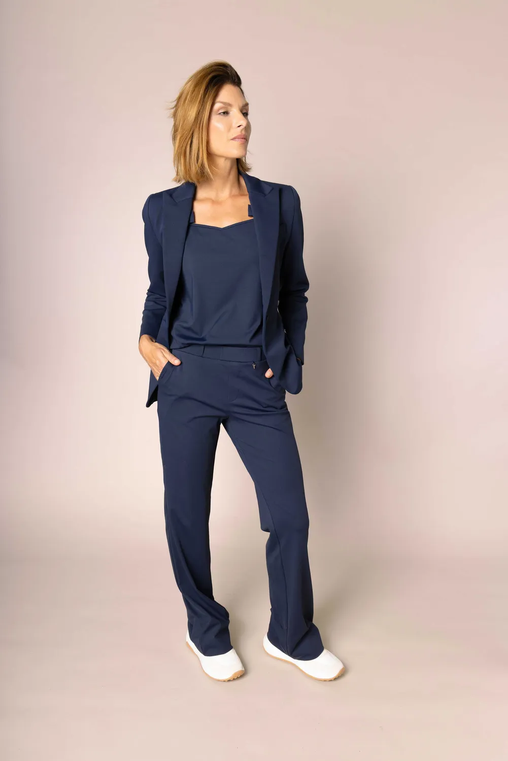 Laboutiek Amie Top top marineblauw losse fit