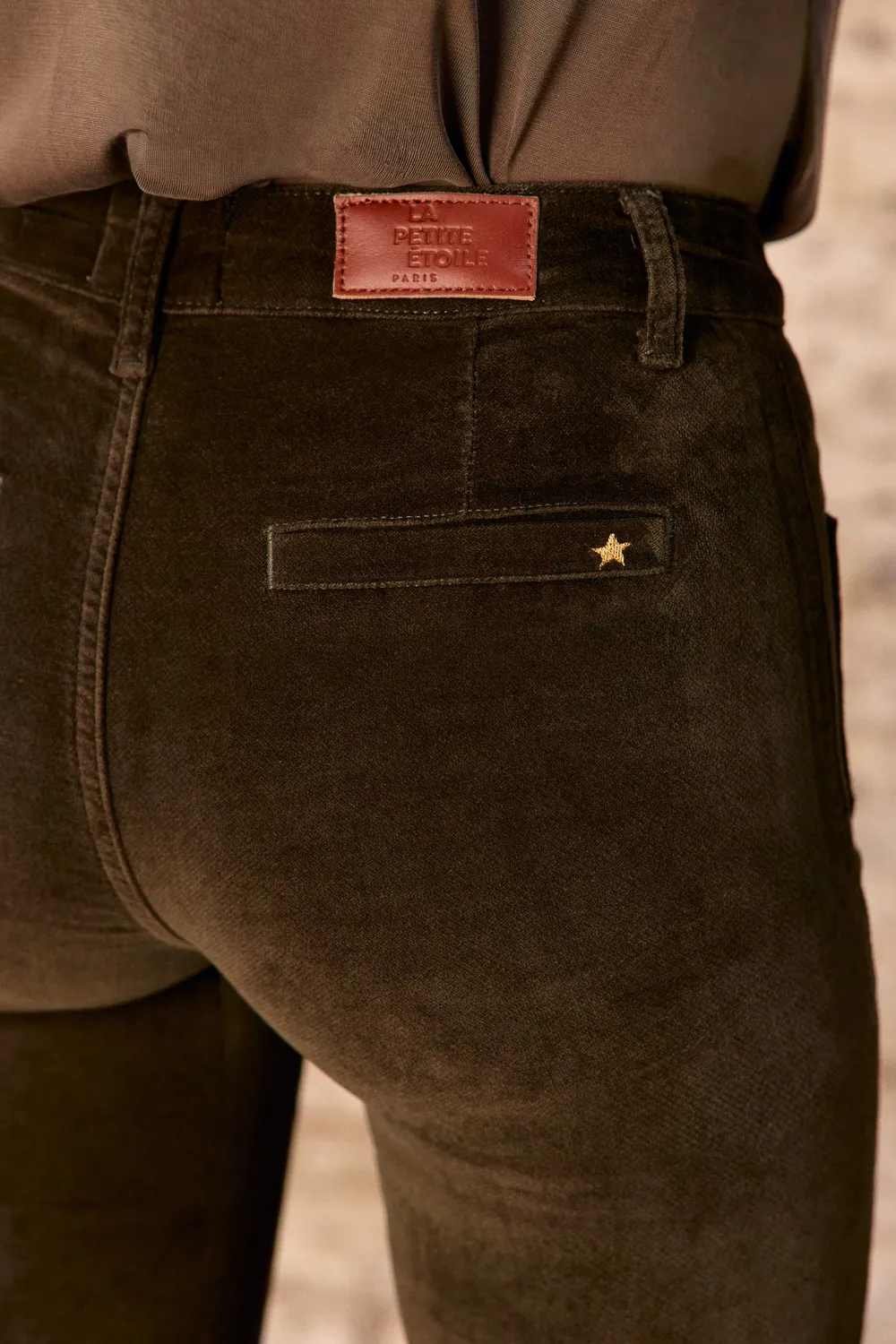 La Petite Etoile Sonny flared broek kaki 34-42 velours