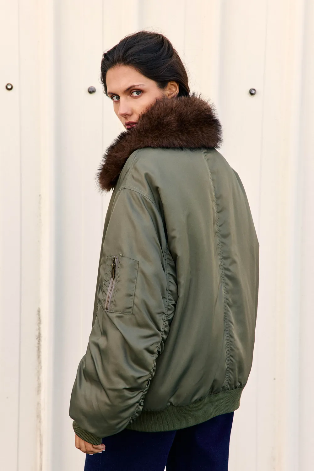 La Petite Etoile Naria bomber kaki oversize bontkraag