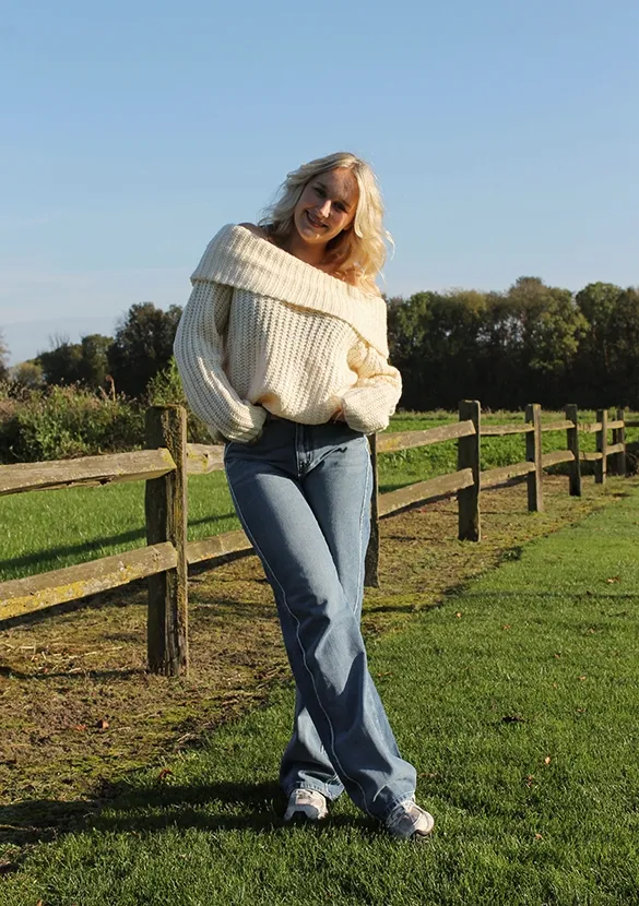 LOVEDRUNKY Off Shoulder Knitted trui off white grof