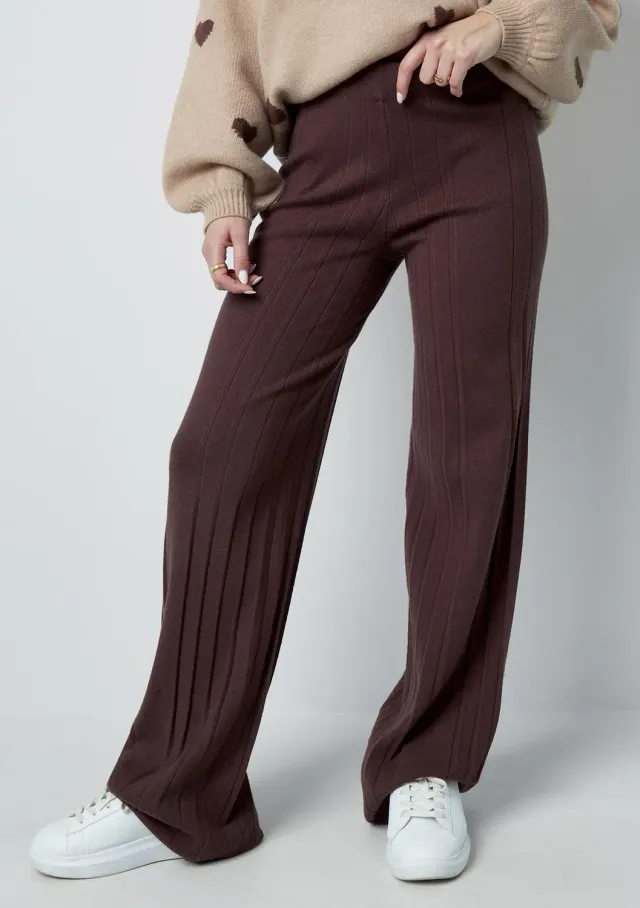 LOVEDRUNKY Soft Harmony broek Bruin wide leg