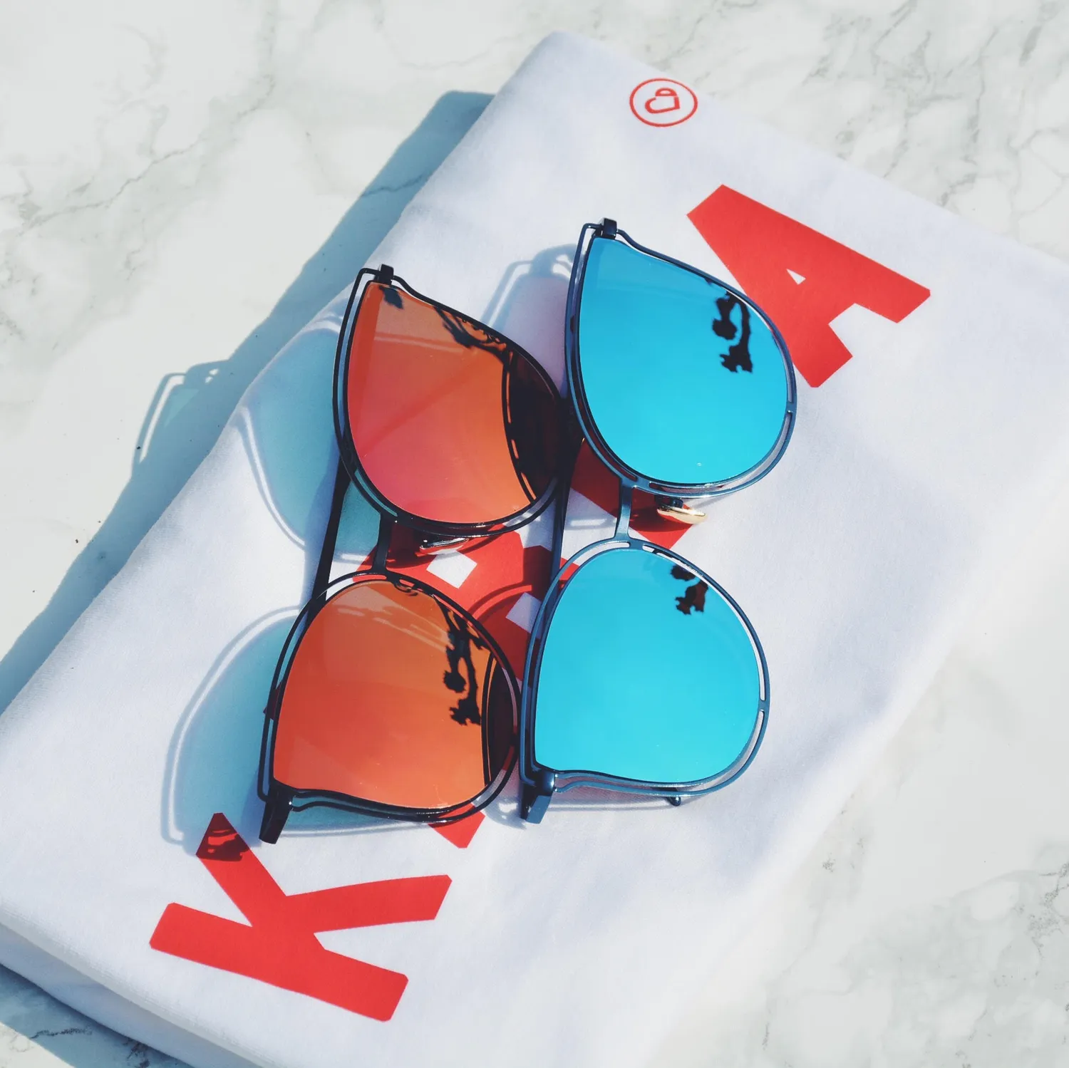 LOVEDRUNKY Butterfly Mirror zonnebril Rood zwart