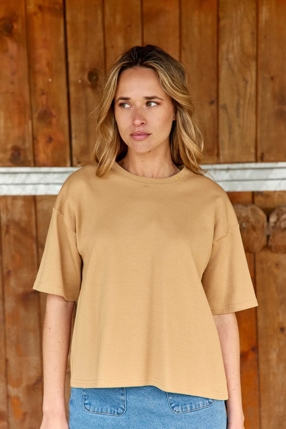 La Petite Etoile Tais oversize t-shirt camel ster