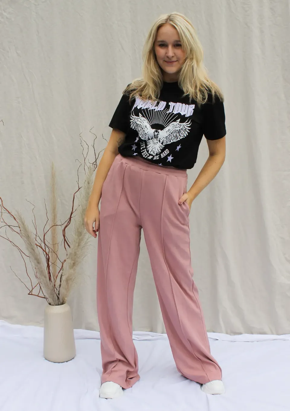 Lovedrunky World Tour t-shirt zwart print