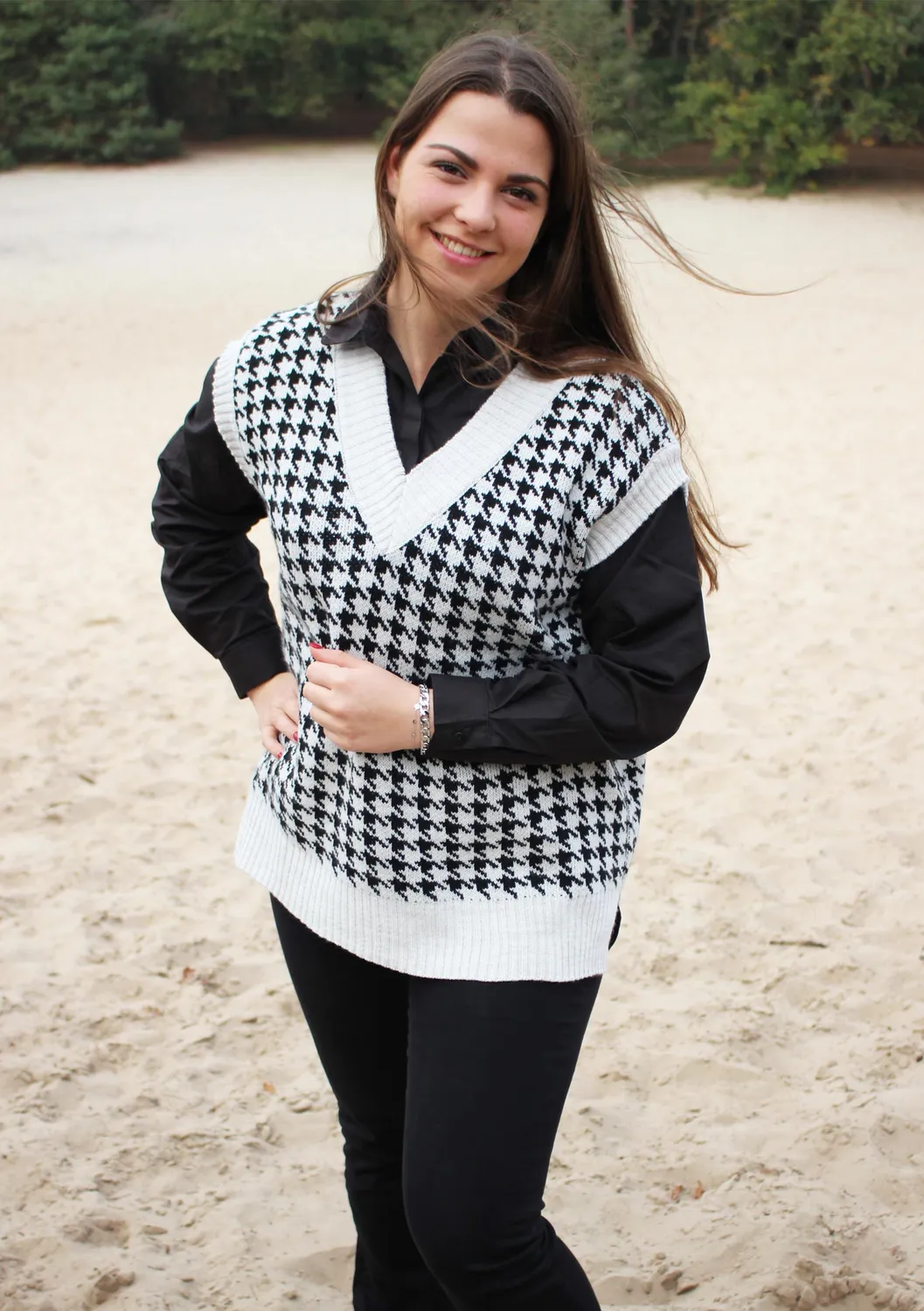 LOVEDRUNKY Basic blouse zwart knoopsluiting