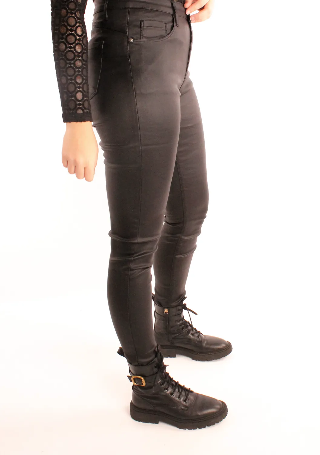 LOVEDRUNKY Skinny Coated zwarte broek hoge taille