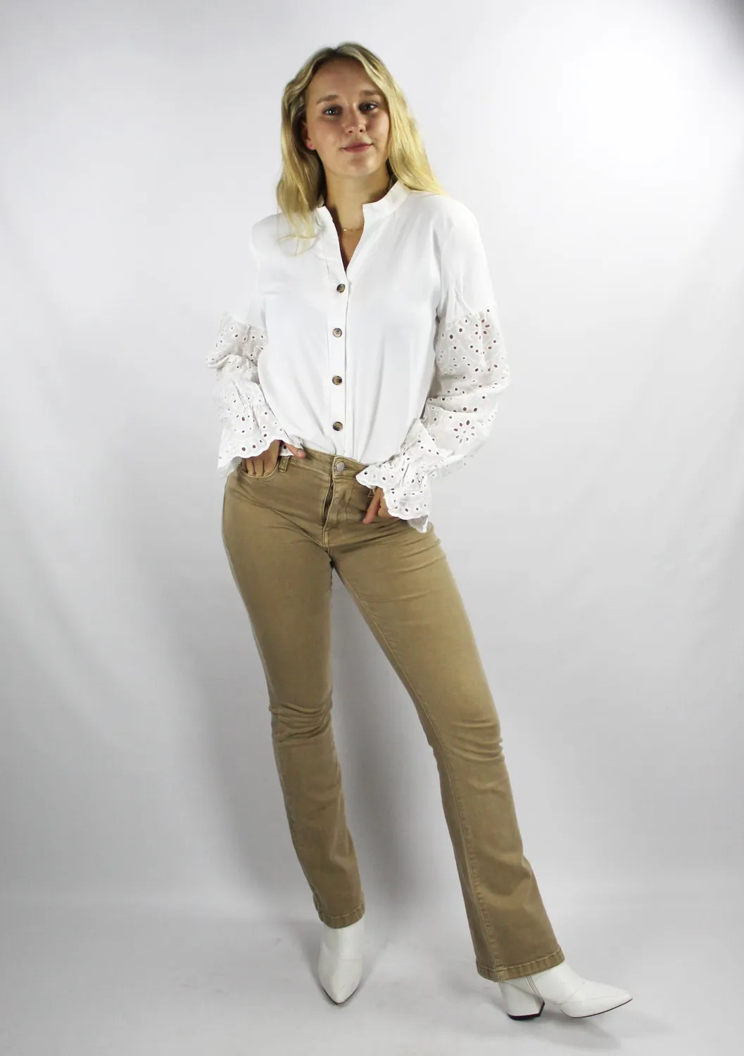 LOVEDRUNKY Queen Hearts flared jeans beige stretch