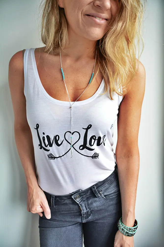 LOVEDRUNKY Live & Love high/low tanktop Wit bio