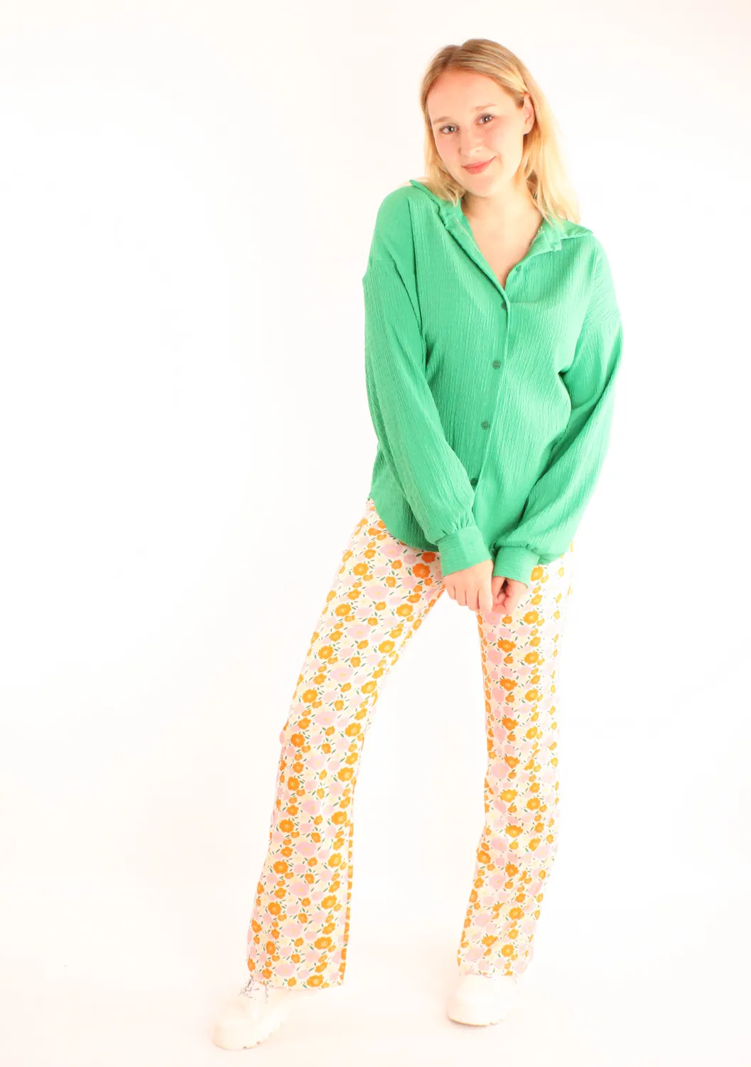 LOVEDRUNKY Bloemen Flared broek Oranje hoge taille