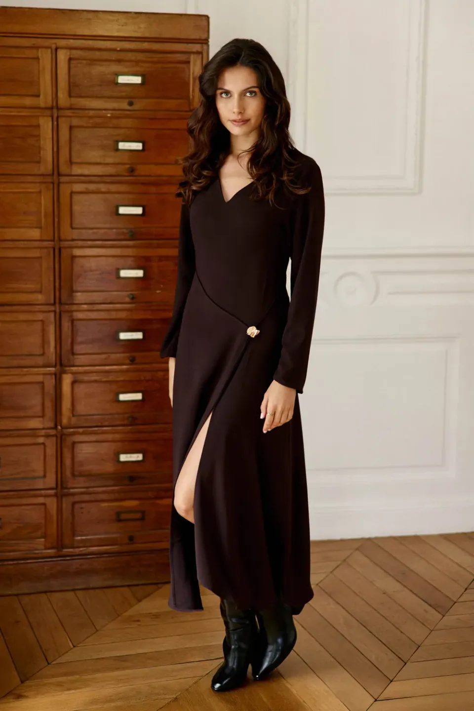 La Petite Etoile Rosalou midi jurk bruin V-hals