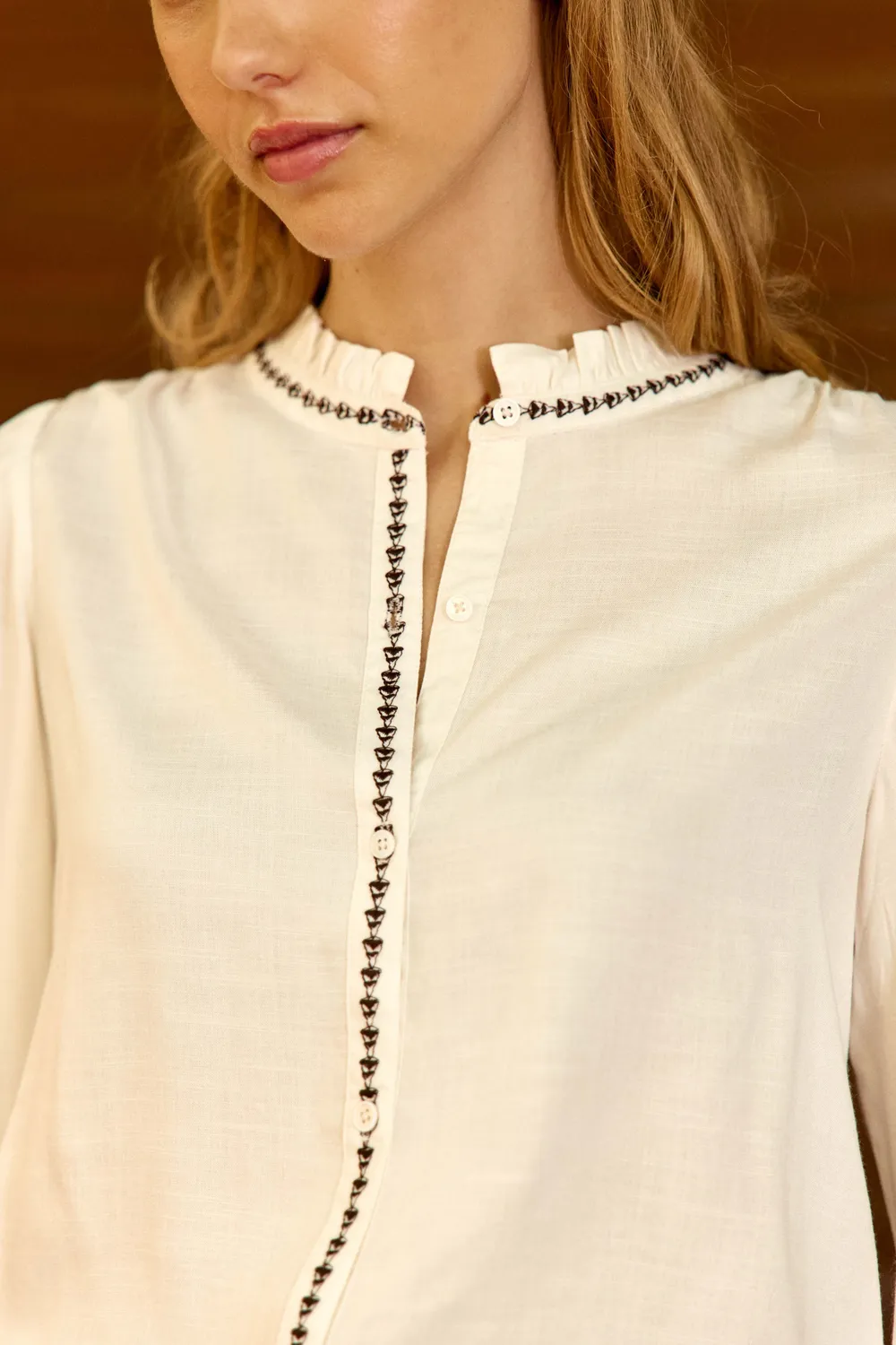 La Petite Etoile Bina blouse ecru volants