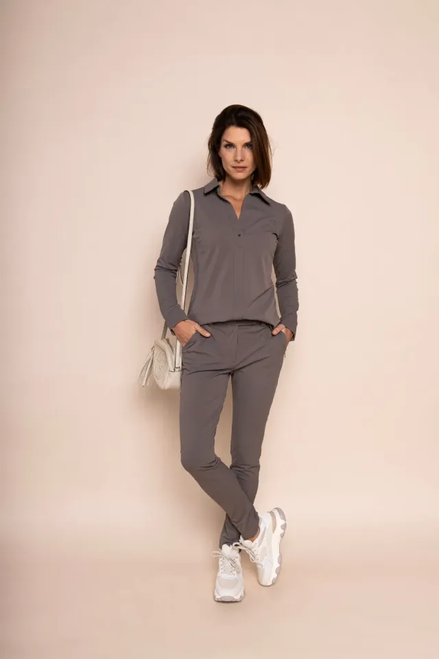 Laboutiek Ivanka blouse taupe travel lange mouw