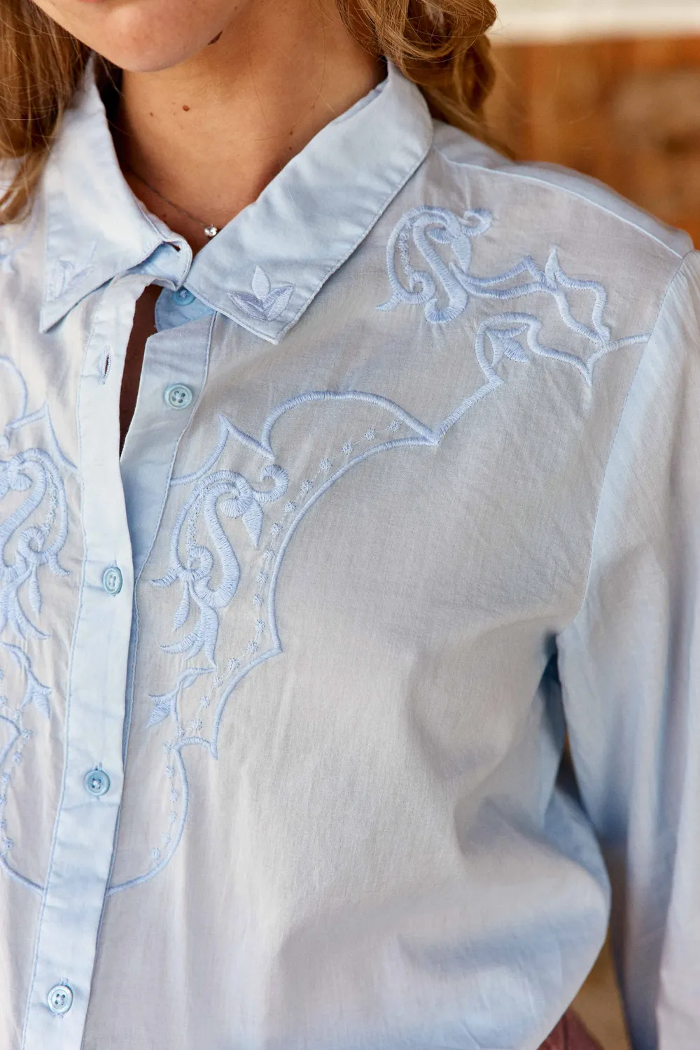 La Petite Etoile Chawie blouse lichtblauw borduursel