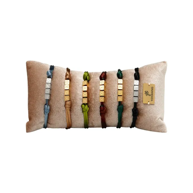 LOVEDRUNKY XOXO satijnen armband multi verstelbaar