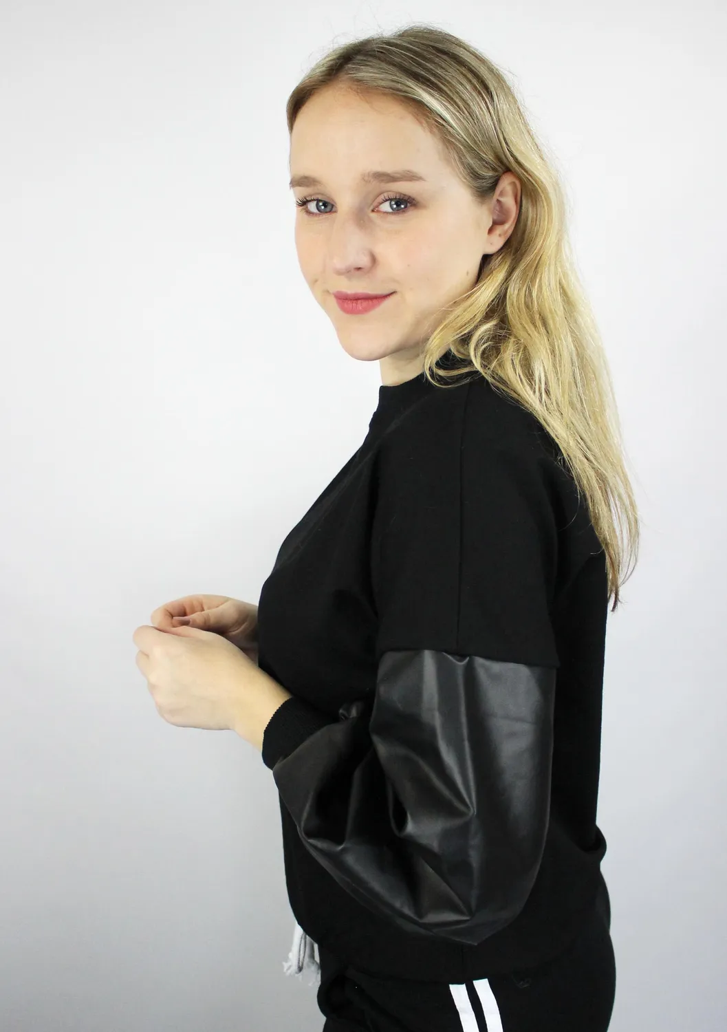 Lovedrunky PU sweater zwart leer-mouwen