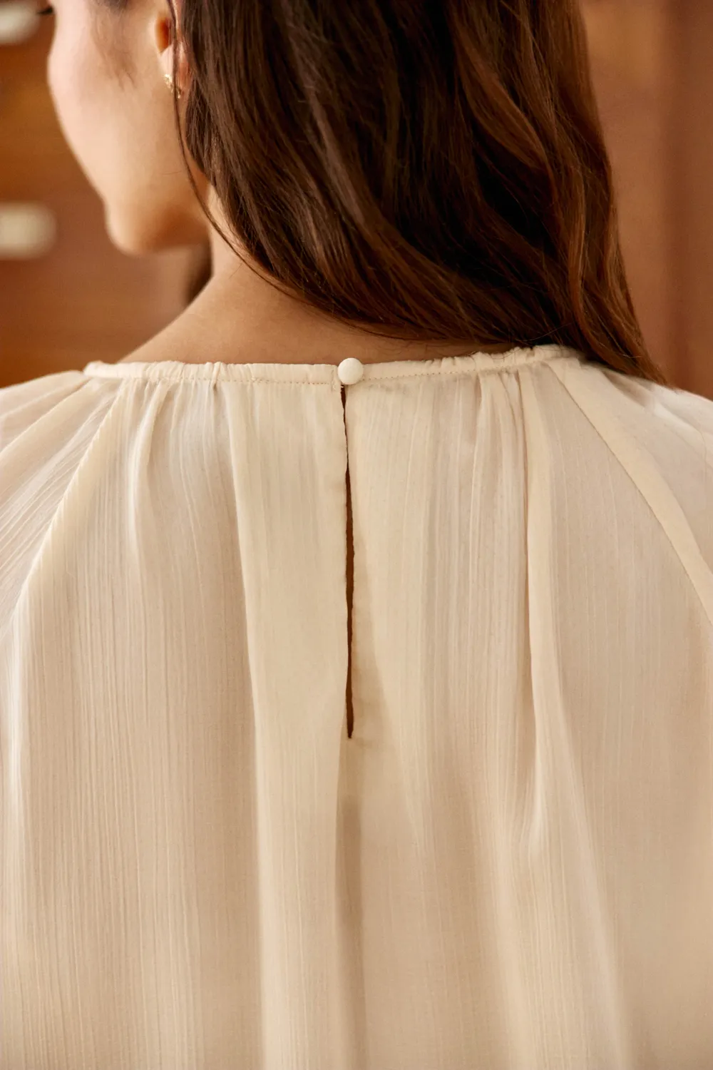 La Petite Etoile Binta blouse ecru stippen satijn