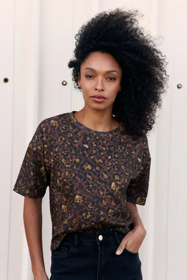 La Petite Etoile Taisu t-shirt luipaard bruin boxy
