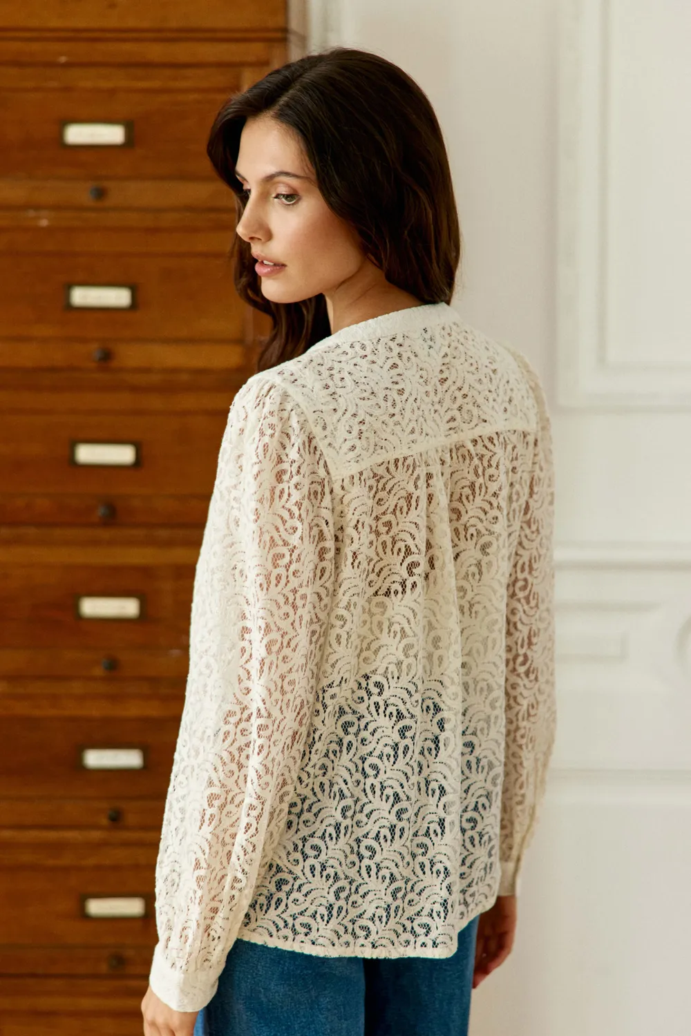 La Petite Etoile Blandine blouse ecru kant V-hals