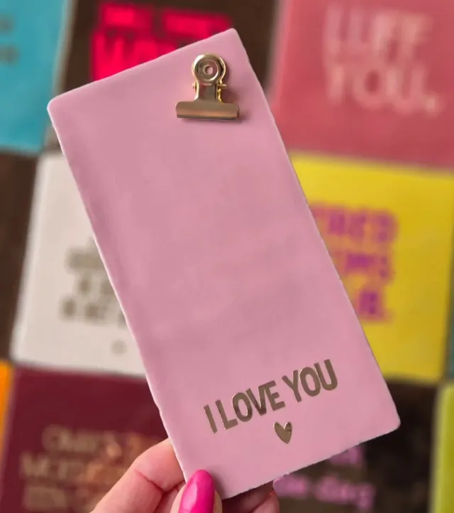 Amiek I Love You tegeltje met clip lichtroze