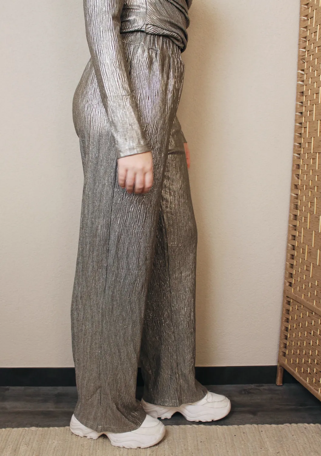 LOVEDRUNKY Metallic broek taupe straight fit
