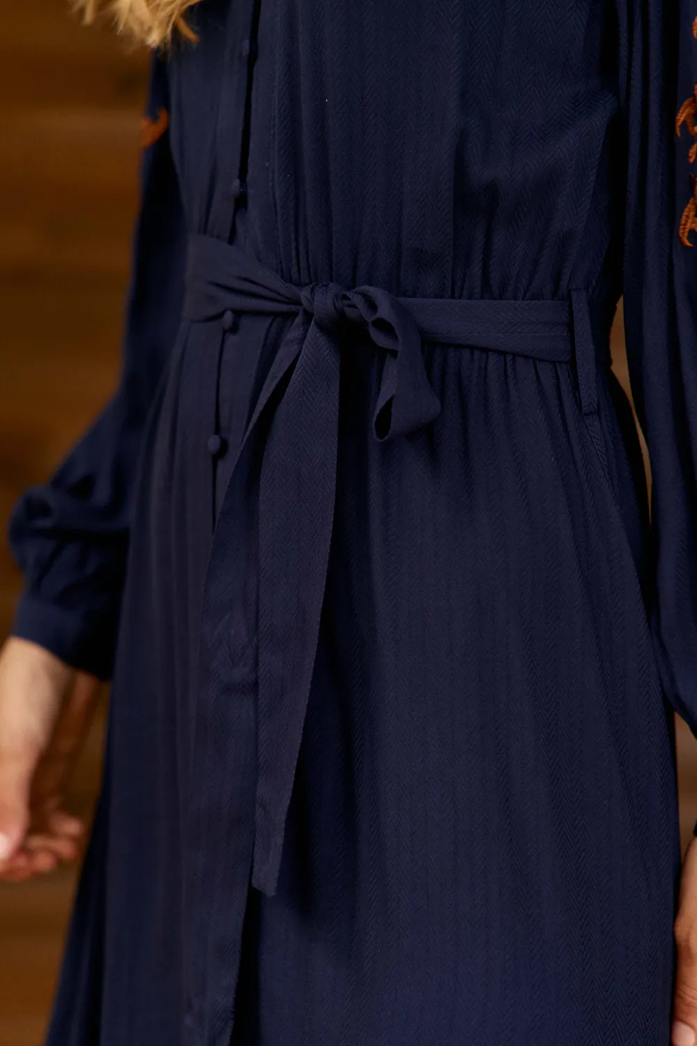 La Petite Etoile Rino maxi jurk marineblauw geborduurd