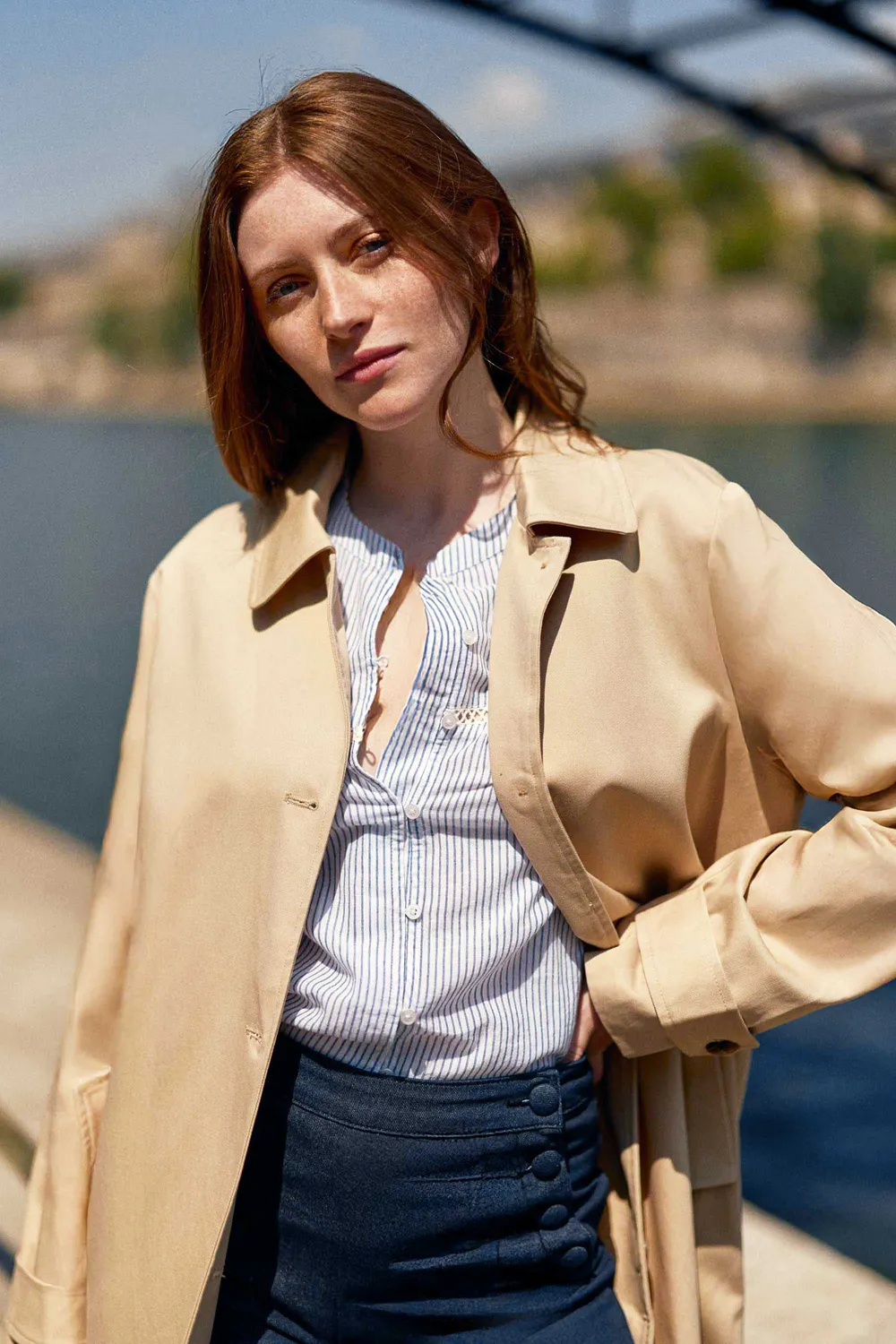 La Petite Etoile Nevin trenchcoat beige midi