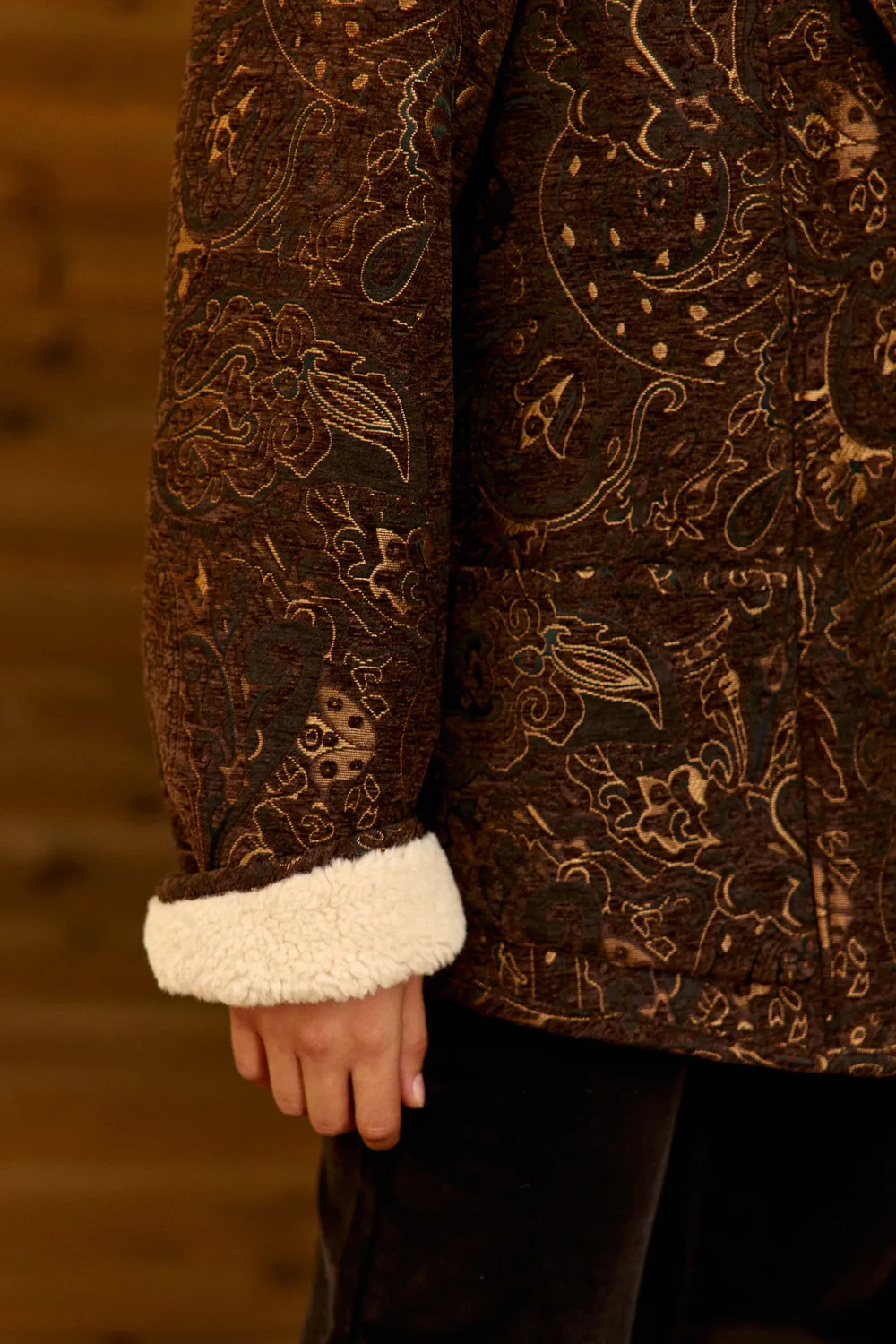 La Petite Etoile Noelia jacquard mantel bruin overslagkraag