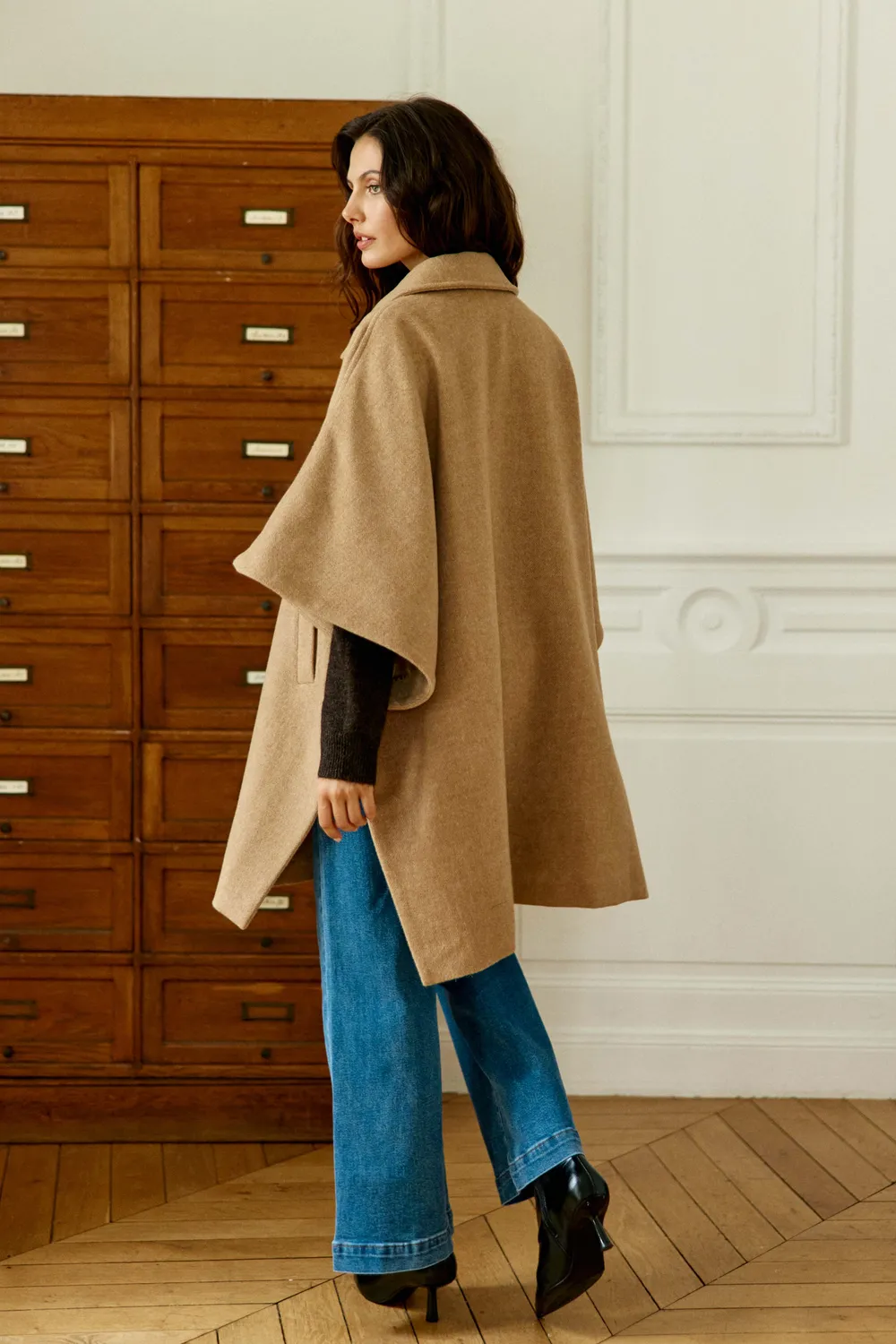 La Petite Etoile Netto cape camel wol middellang