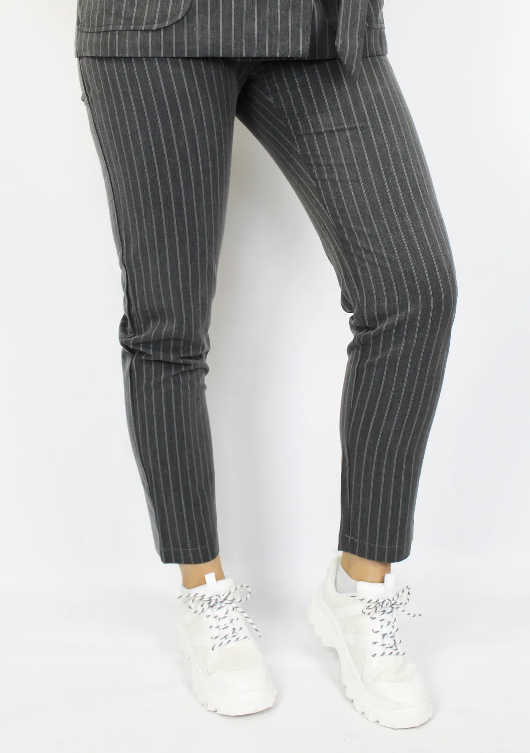 Lovedrunky Gestreept pantalon grijs hoge taille